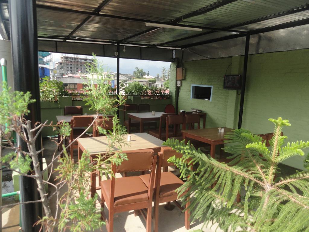 hotel Backpackers inn Kathmandu Buitenkant foto