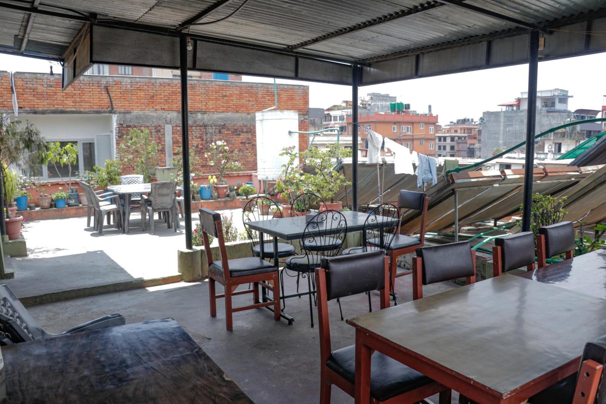 hotel Backpackers inn Kathmandu Buitenkant foto